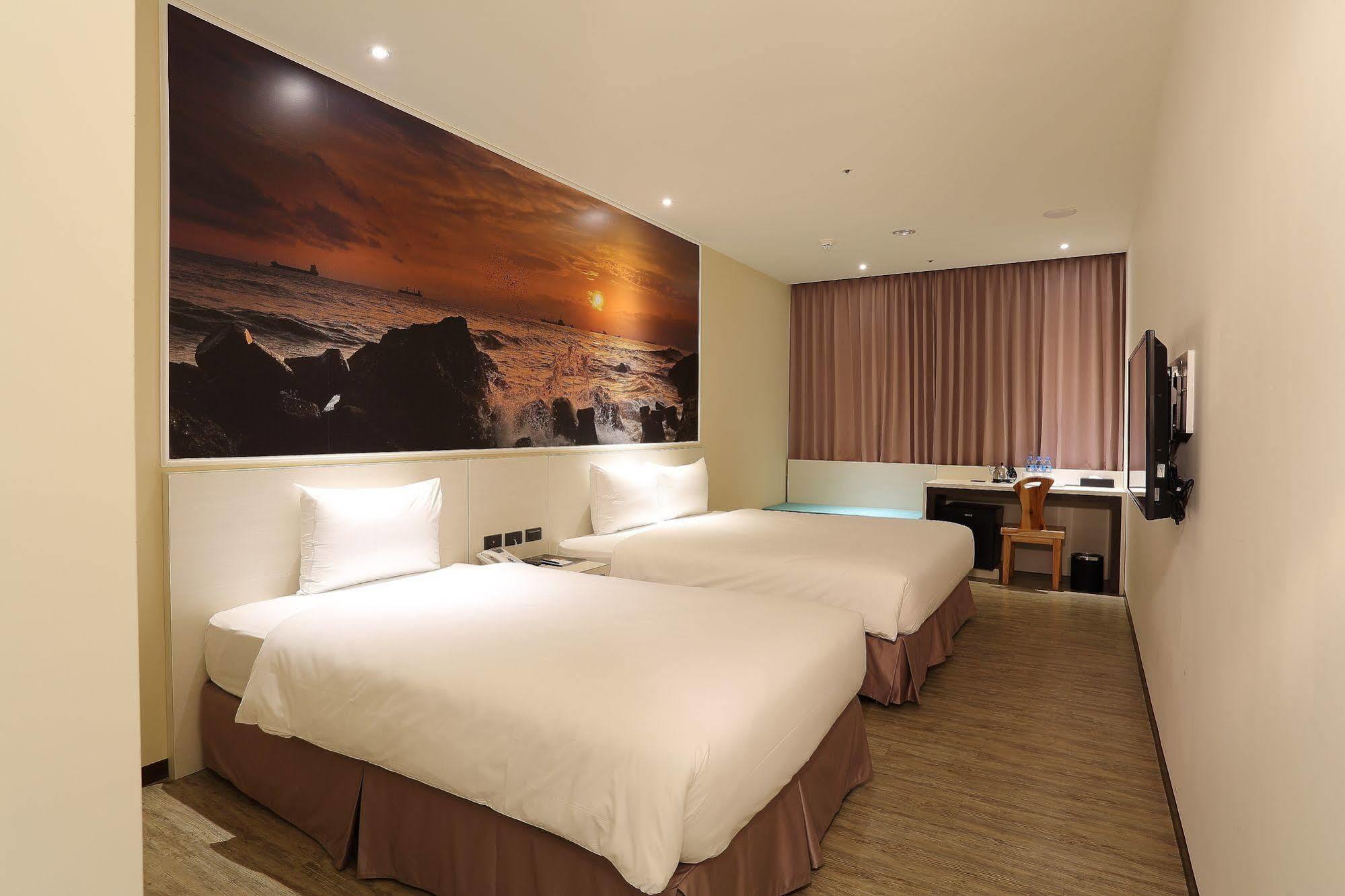 Mingli Hotel Kaohsiung Exterior photo